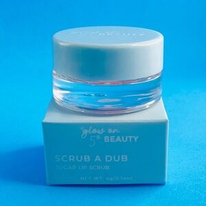 Scrub a Dub Sugar Lip Scrub
Glow on 5 Beauty
BRAND NEW IN BOX